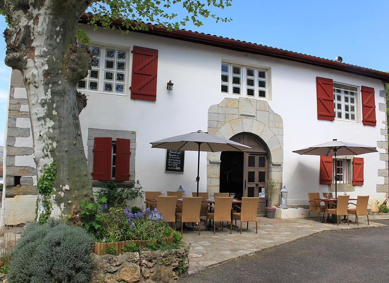 Briseteia Saint-Just-Ibarre Exterior foto